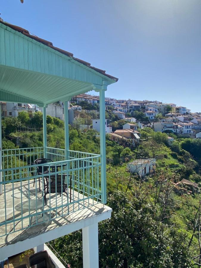 The Balcony Villa Glossa Buitenkant foto